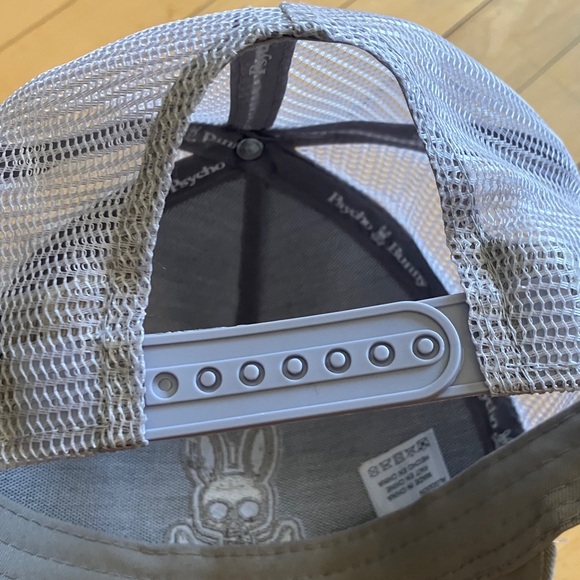Psycho Bunny Gray SnapBack Trucker Hat - Picture 5 of 9